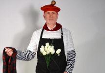 Undressing Nationality